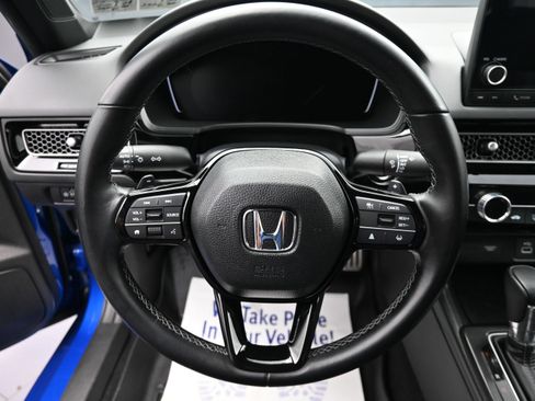 Used 2023 Honda Civic Sport image 11