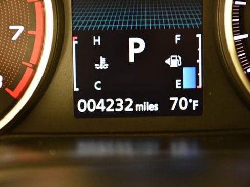 Used 2024 Mitsubishi Eclipse Cross LE AWD/4WD image 17