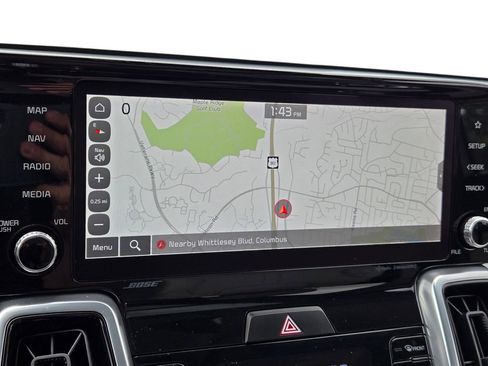 Certified 2023 Kia Sorento SX AWD/4WD image 28