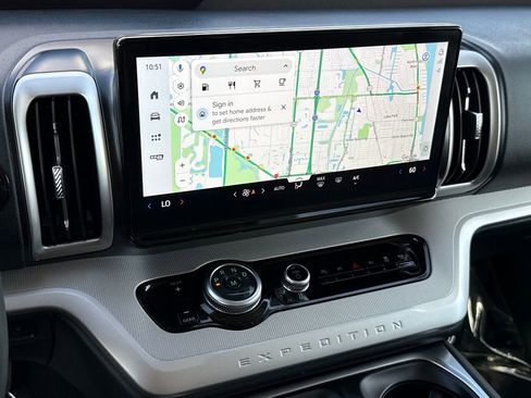 Used 2025 Ford Expedition Max Active image 18