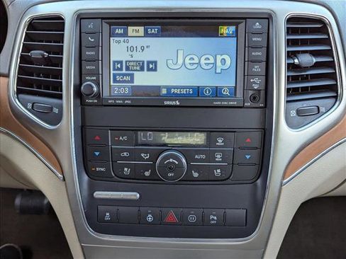 Used 2011 Jeep Grand Cherokee Overland image 14