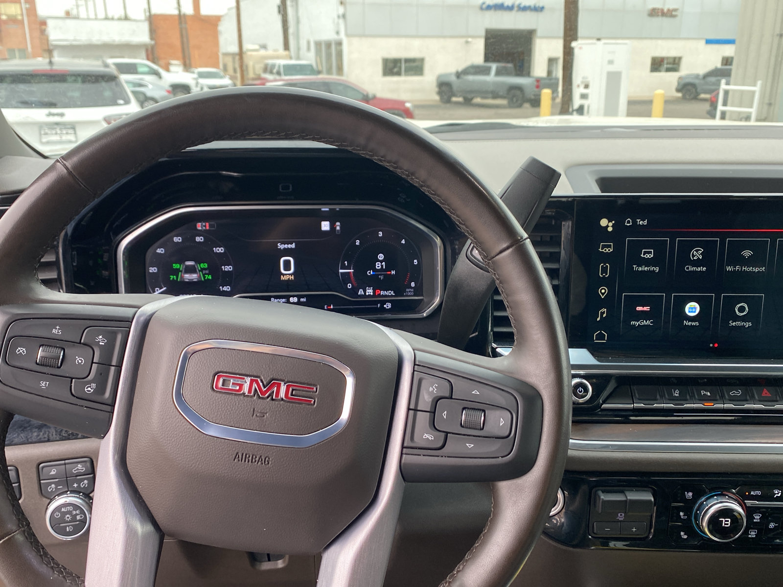 Used 2024 GMC Sierra 2500 SLT w/ SLT Premium Package AWD/4WD image 9