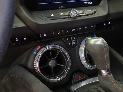 Used 2021 Chevrolet Camaro ZL1 RWD image 28