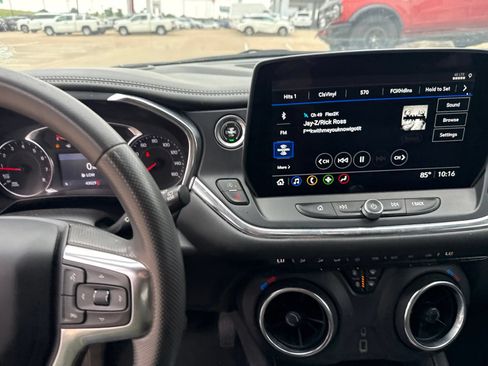 Used 2023 Chevrolet Blazer LT FWD image 22