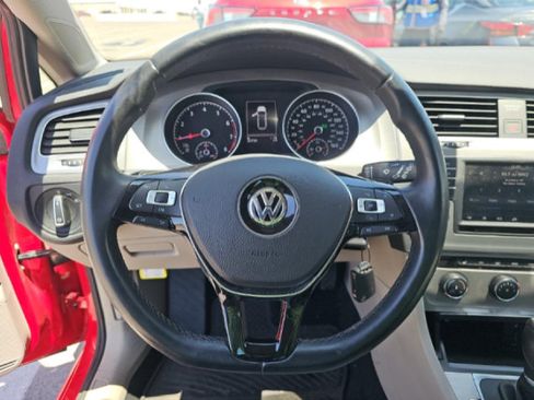 Used 2017 Volkswagen Golf S AWD/4WD image 10