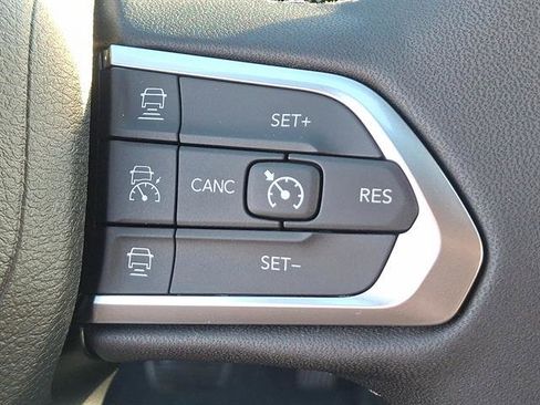 New 2026 Jeep Compass Limited image 17