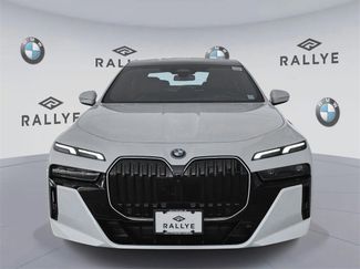 Certified 2025 BMW 750e xDrive w/ Premium Package video 2