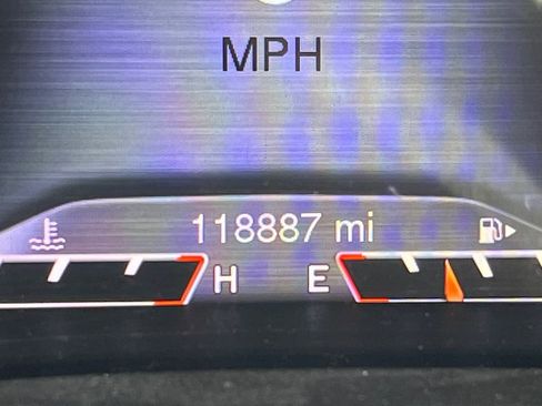 Used 2014 Jeep Cherokee Limited w/ Technology Group image 9