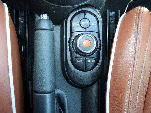 Used 2019 MINI Cooper S w/ Signature Upholstery Package FWD image 28