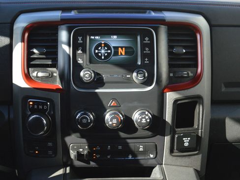 Used 2015 RAM 1500 Rebel w/ Luxury Group image 33