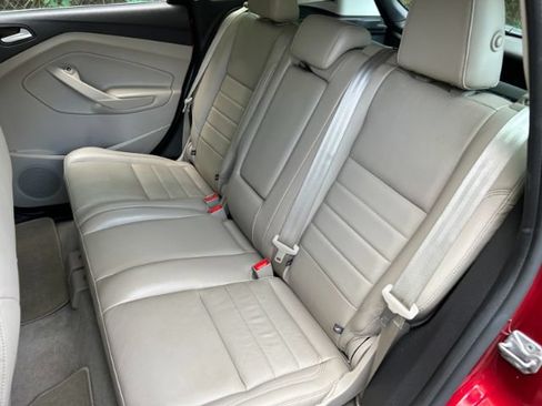 Used 2014 Ford C-MAX SEL w/ Equipment Group 302A FWD image 26