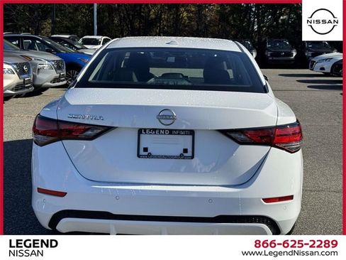 Used 2025 Nissan Sentra SV image 6