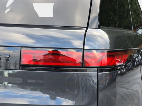 New 2026 Land Rover Range Rover Sport SE image 36