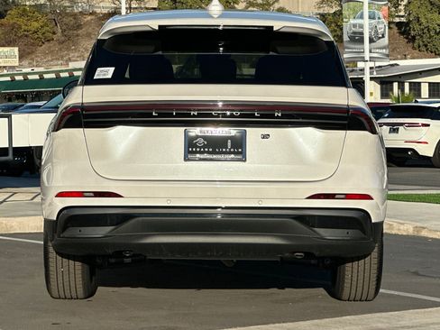 New 2026 Lincoln Nautilus Premier w/ Equipment Group 102A image 4