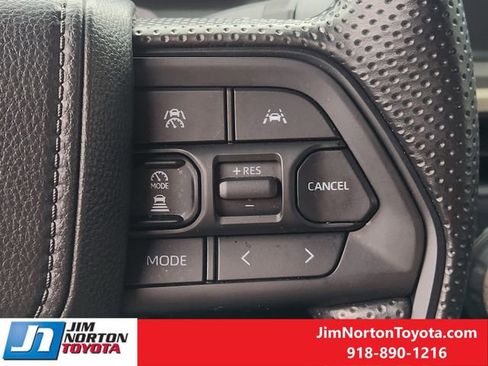 Used 2025 Toyota Tacoma SR5 image 30