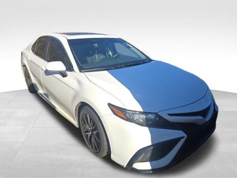 Used 2023 Toyota Camry SE w/ Audio Upgrade Package image 8
