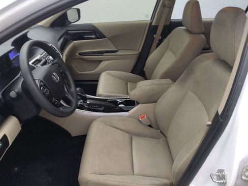 Used 2017 Honda Accord LX image 17