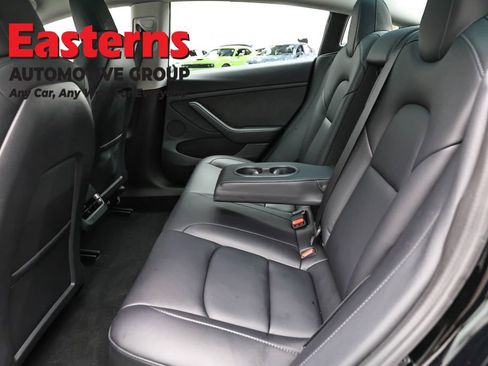 Used 2023 Tesla Model 3 Standard Range image 17