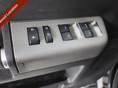Used 2012 Ford F350 Lariat w/ Lariat Ultimate Pkg AWD/4WD image 23