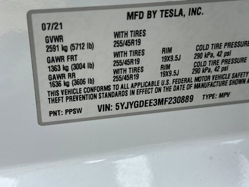 Used 2021 Tesla Model Y Long Range image 39