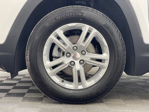 Used 2024 GMC Terrain SLE FWD image 12