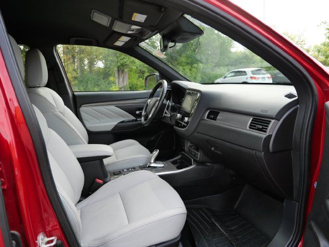 Used 2022 Mitsubishi Outlander SEL AWD/4WD image 8