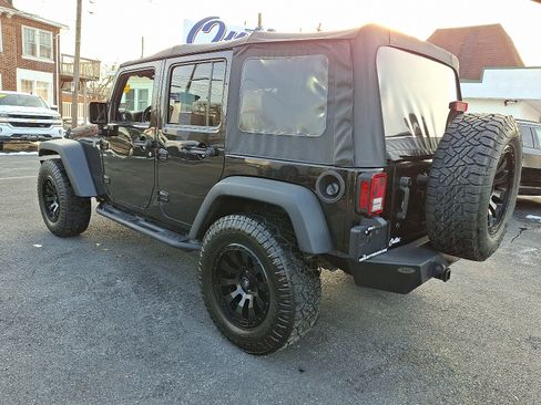Used 2016 Jeep Wrangler Unlimited Sport image 3