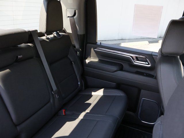 Used 2024 Chevrolet Silverado 2500 LTZ AWD/4WD image 13