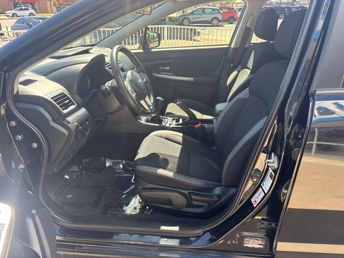 Used 2017 Subaru Crosstrek 2.0i Premium AWD/4WD image 9