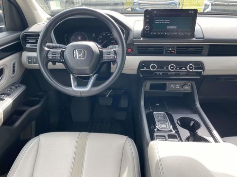 Used 2023 Honda Pilot EX-L image 9