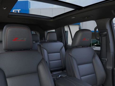 New 2026 Chevrolet Traverse Z71 image 24