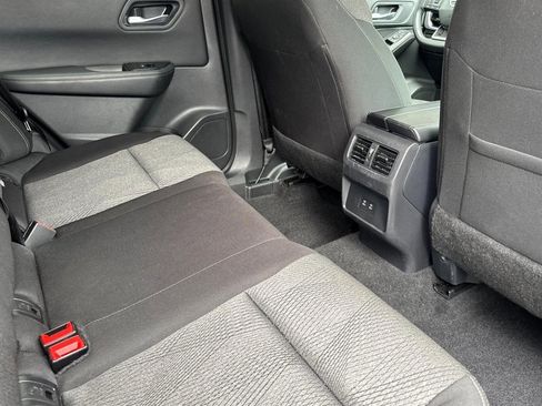 Used 2025 Nissan Rogue SV AWD/4WD image 30