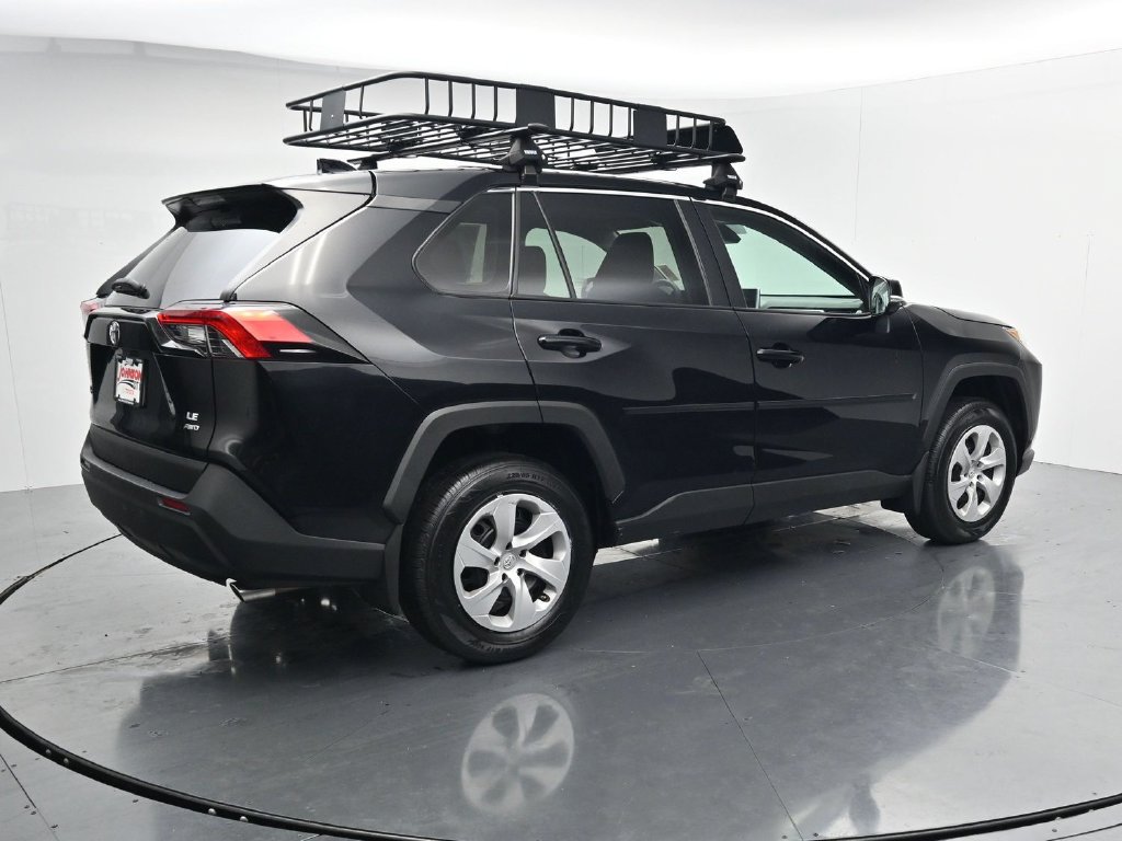 Used 2023 Toyota RAV4 LE AWD/4WD image 8
