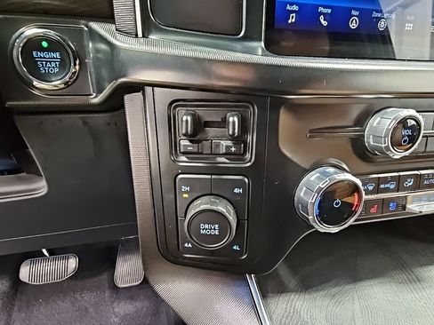 Used 2023 Ford F150 Platinum image 20