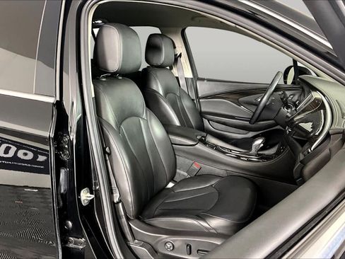 Used 2020 Buick Envision Essence FWD image 9