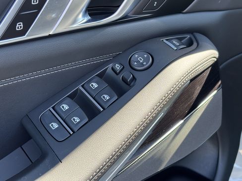 Used 2026 BMW X5 xDrive40i w/ M Sport Package image 14