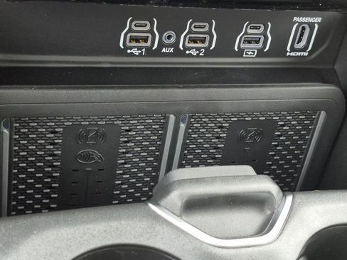 New 2026 RAM 1500 Laramie AWD/4WD image 29