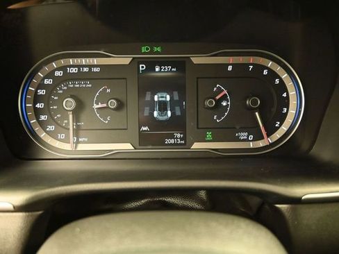 Used 2023 Hyundai Santa Cruz SEL AWD/4WD image 3