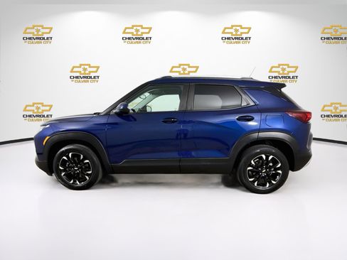 Used 2023 Chevrolet TrailBlazer LT w/ Convenience Package FWD image 5