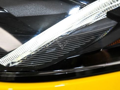 Used 2025 Chevrolet Corvette Stingray Preferred Conv w/ 2LT RWD image 69
