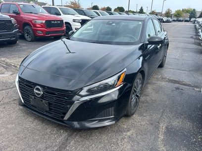 Used 2024 Nissan Altima 2.5 SV w/ SV Premium Package