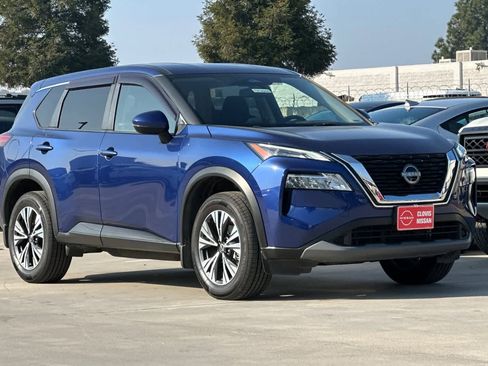 Used 2023 Nissan Rogue SV image 10