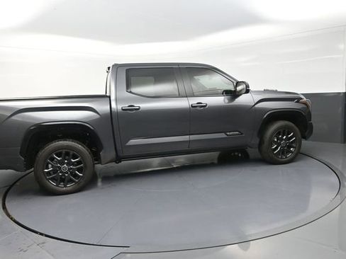 Used 2024 Toyota Tundra Platinum AWD/4WD image 23