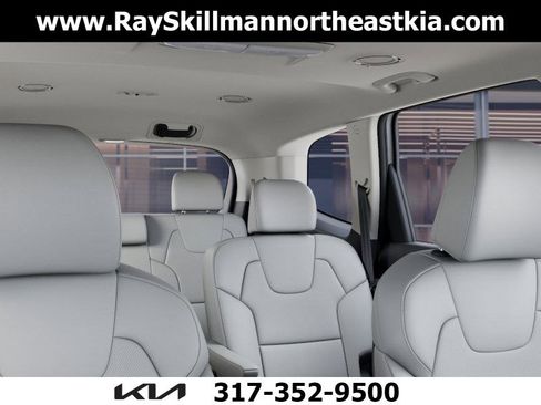 New 2025 Kia Telluride S image 27