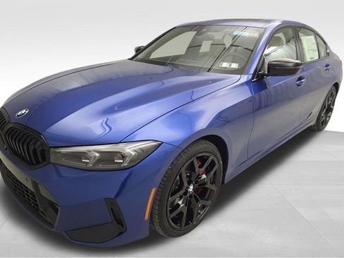 New 2026 BMW 330i xDrive Sedan w/ M Sport Package AWD/4WD image 5