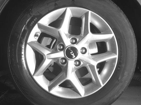 Used 2025 Kia Soul LX w/ LX Technology Package image 12