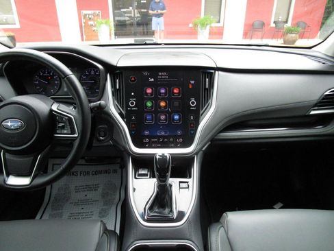 Used 2020 Subaru Outback Onyx Edition XT AWD/4WD image 8