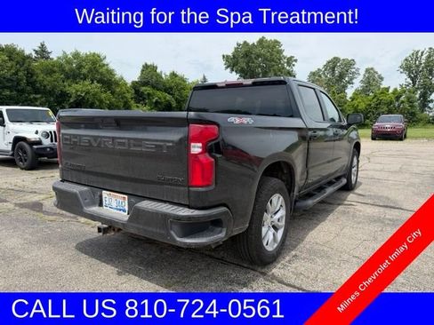 Certified 2021 Chevrolet Silverado 1500 Custom w/ LPO, Dark Essentials Package AWD/4WD image 3