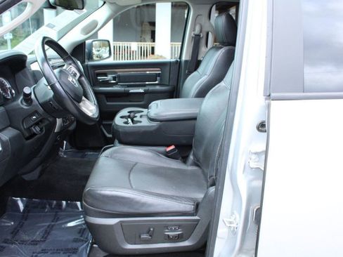 Used 2017 RAM 1500 Laramie w/ Convenience Group AWD/4WD image 12