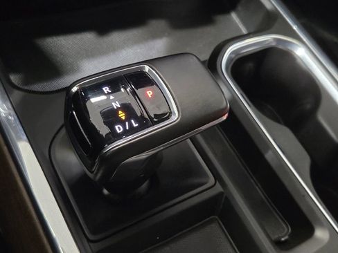 Used 2023 Chevrolet Silverado 1500 High Country w/ Technology Package image 7